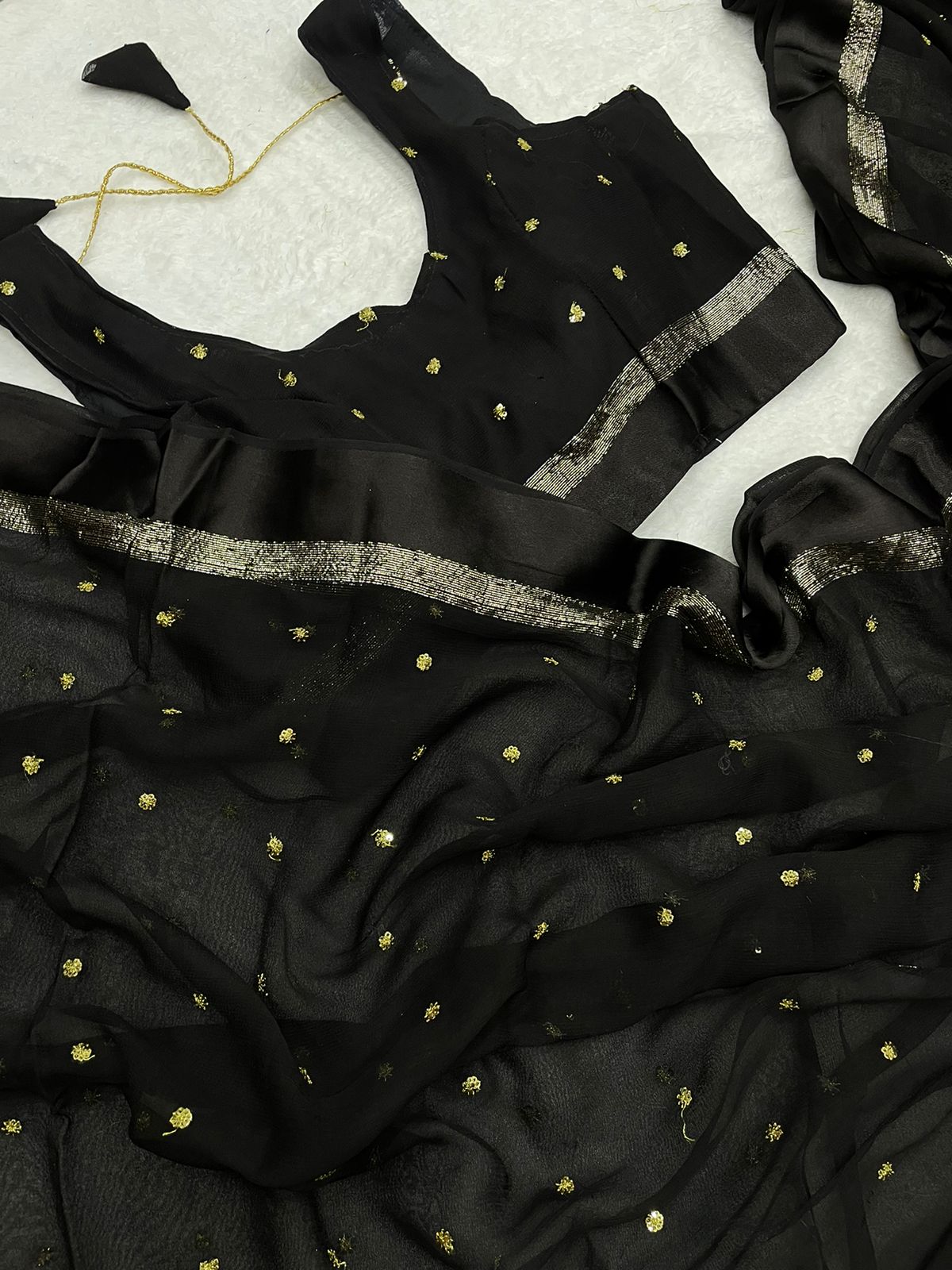 Alizee Georgette Saree(Ready-to-wear)