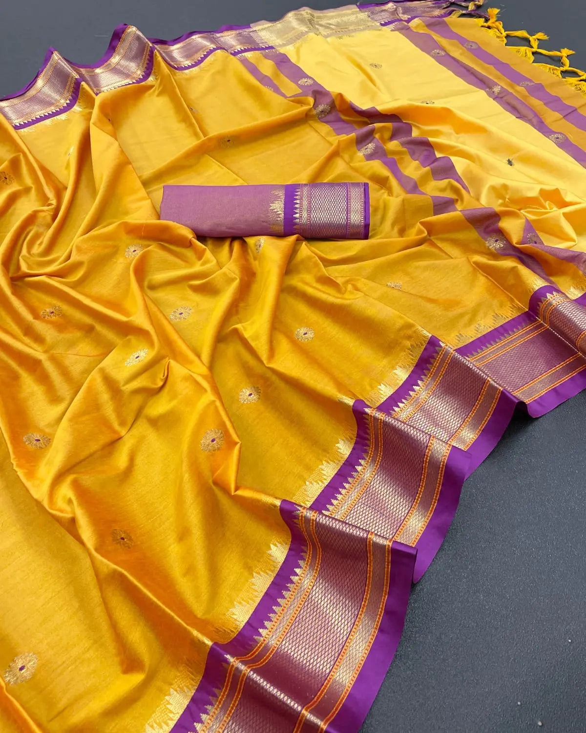 Swaras Saree