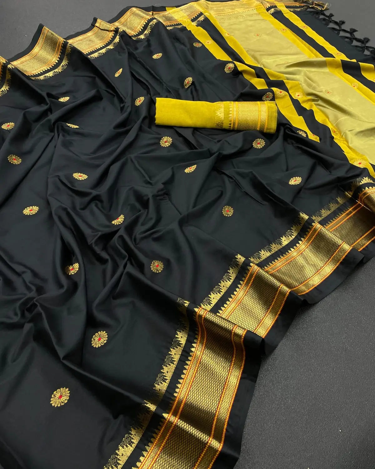 Swaras Saree