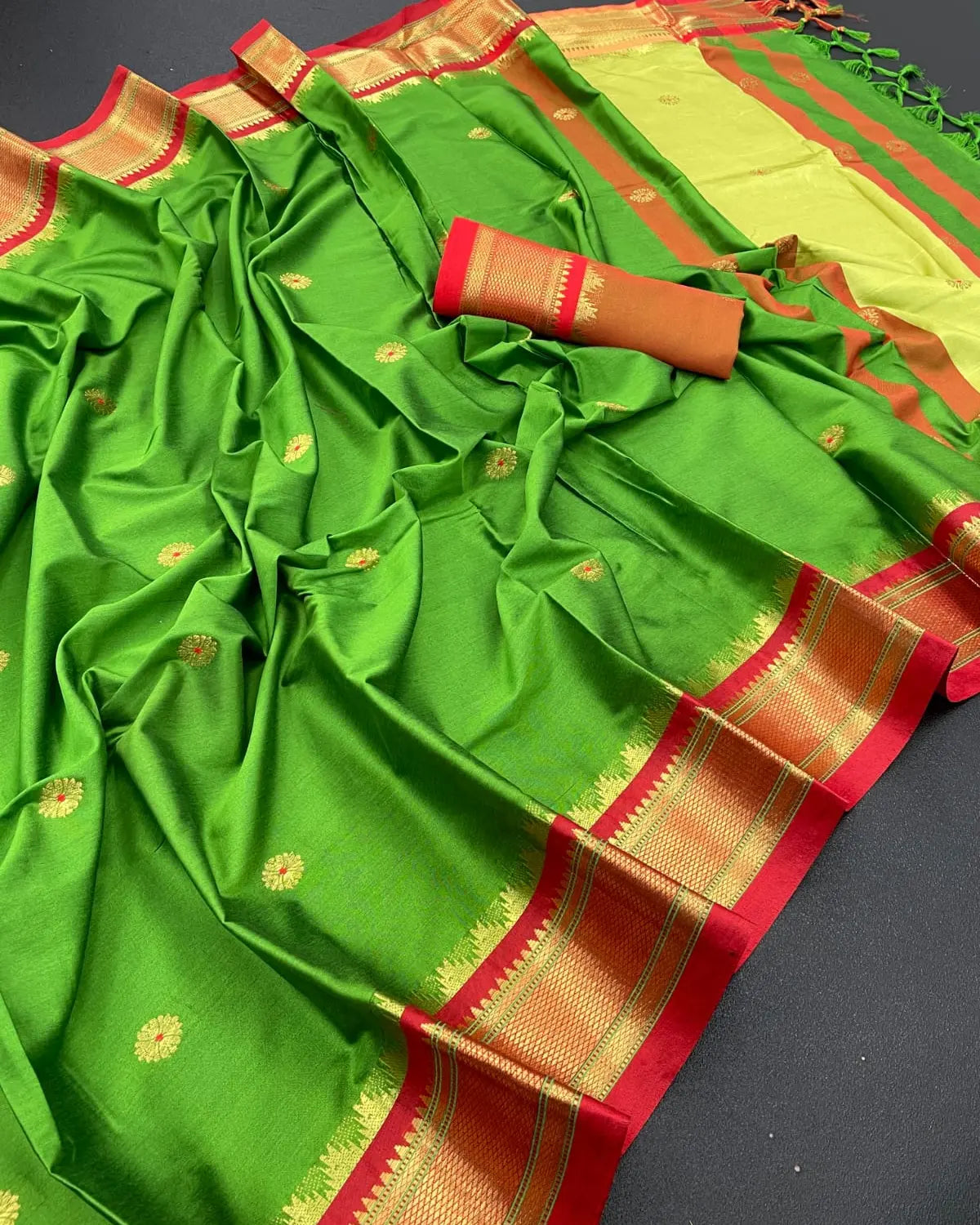 Swaras Saree